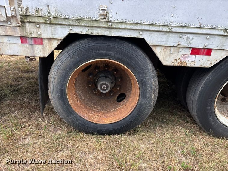 image for item FG0695 1990 Kentucky dry van trailer