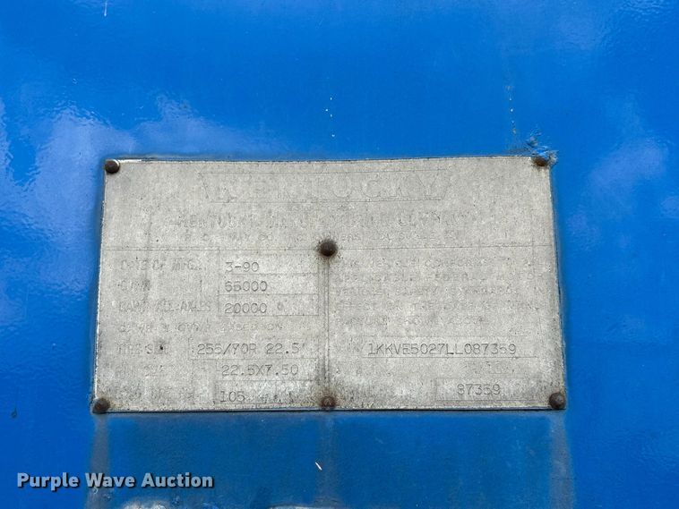 image for item FG0695 1990 Kentucky dry van trailer