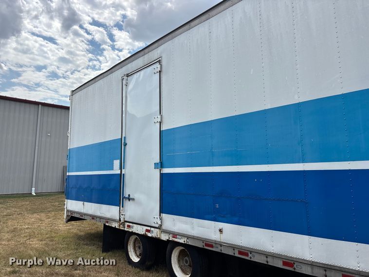 image for item FG0696 1989 Kentucky dry van trailer