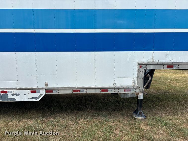image for item FG0696 1989 Kentucky dry van trailer