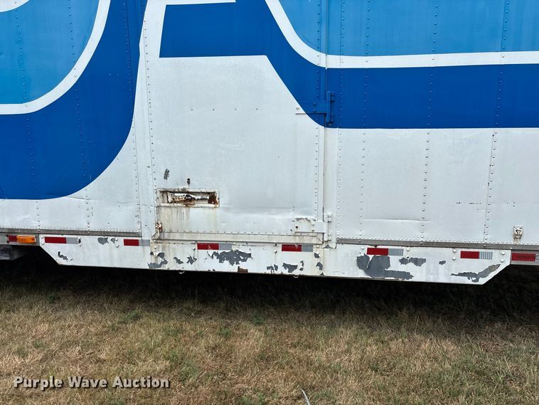 image for item FG0696 1989 Kentucky dry van trailer