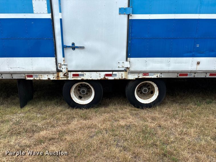 image for item FG0696 1989 Kentucky dry van trailer