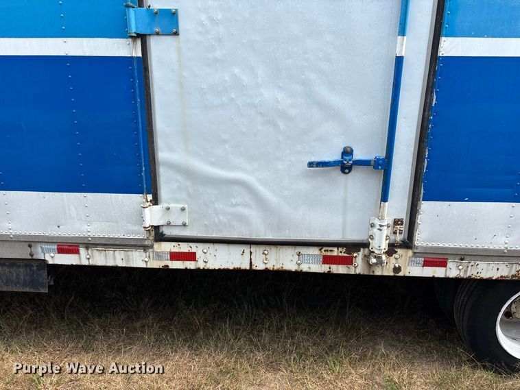 image for item FG0696 1989 Kentucky dry van trailer