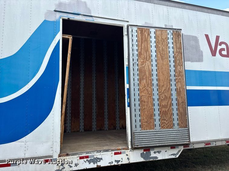 image for item FG0696 1989 Kentucky dry van trailer