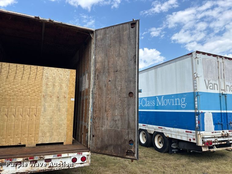 image for item FG0696 1989 Kentucky dry van trailer