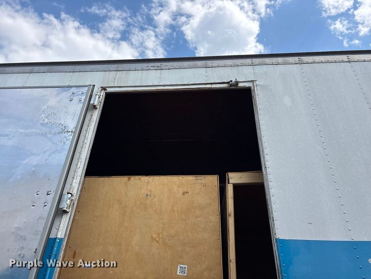 image for item FG0696 1989 Kentucky dry van trailer