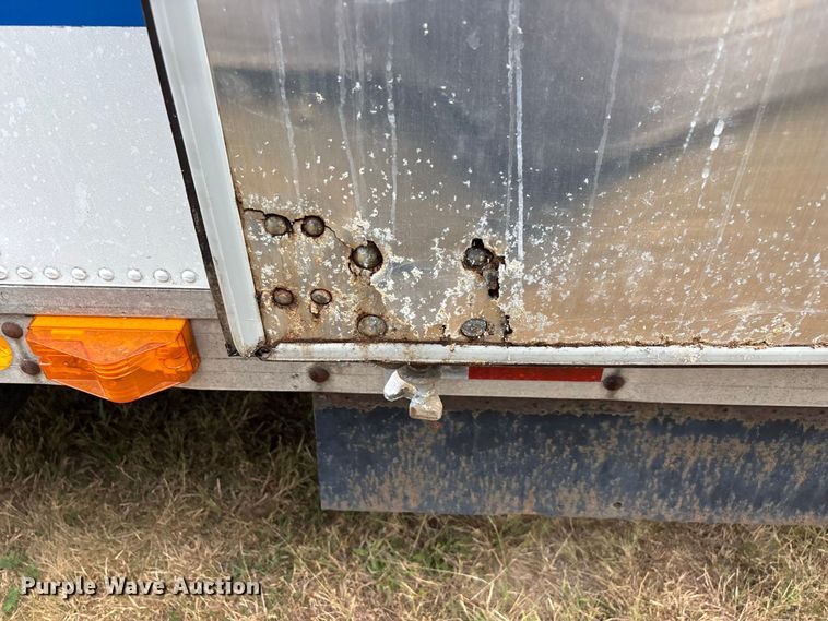 image for item FG0696 1989 Kentucky dry van trailer