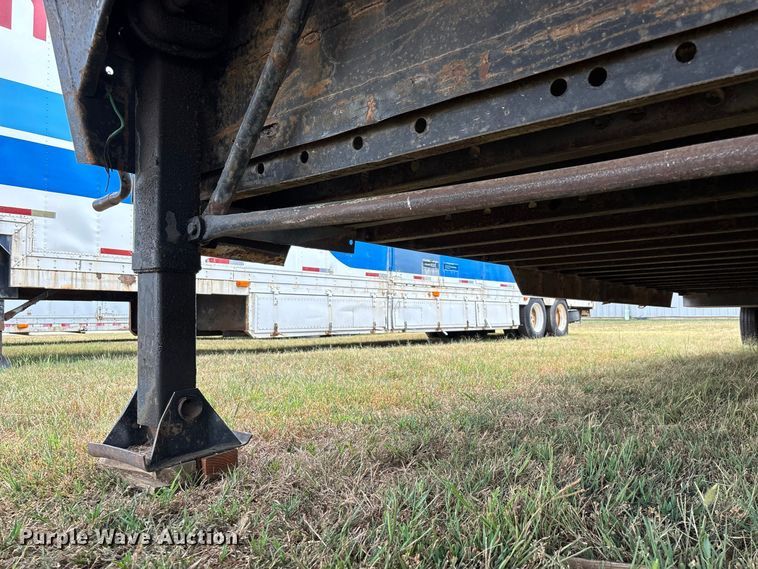 image for item FG0696 1989 Kentucky dry van trailer