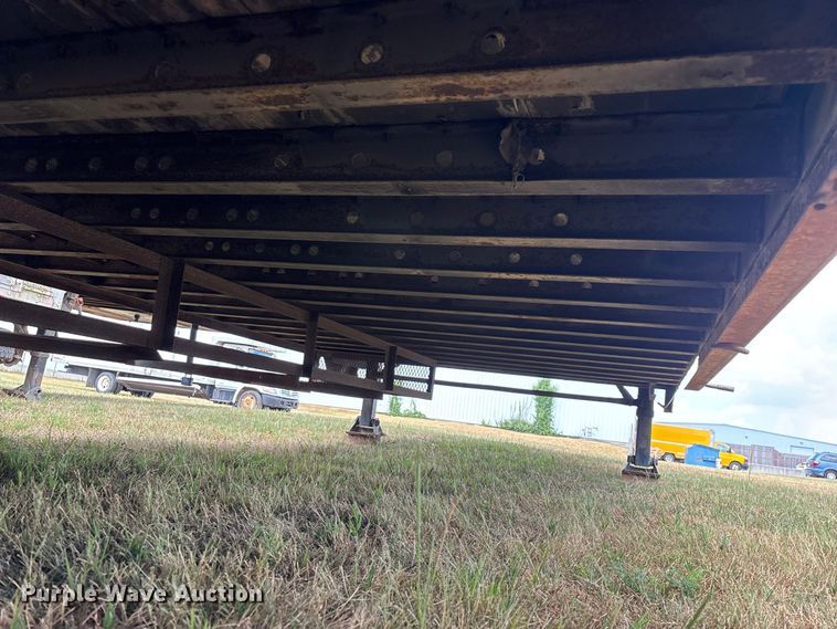 image for item FG0696 1989 Kentucky dry van trailer