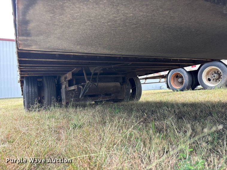 image for item FG0696 1989 Kentucky dry van trailer