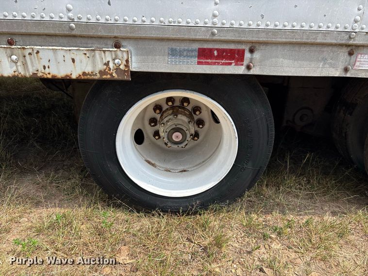 image for item FG0696 1989 Kentucky dry van trailer