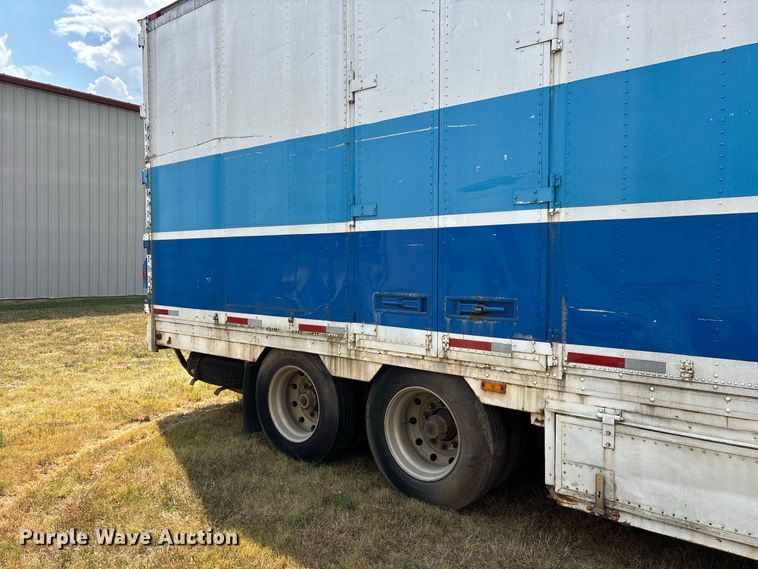 image for item FG0697 1989 Kentucky dry van trailer