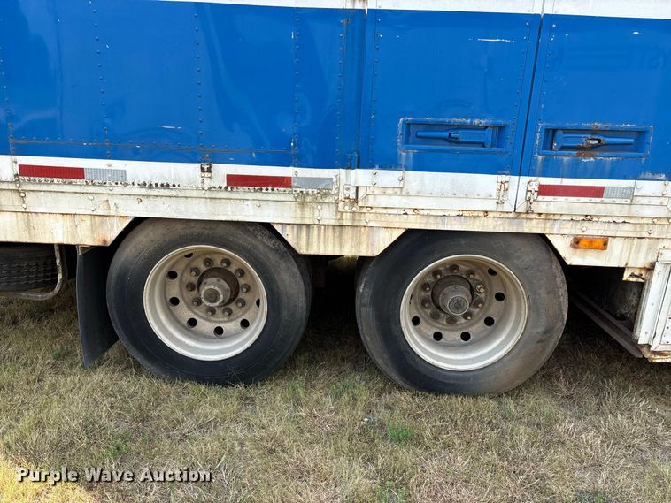 image for item FG0697 1989 Kentucky dry van trailer
