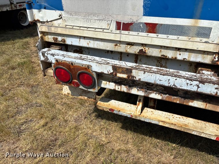 image for item FG0697 1989 Kentucky dry van trailer