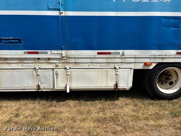 image for item FG0697 1989 Kentucky dry van trailer