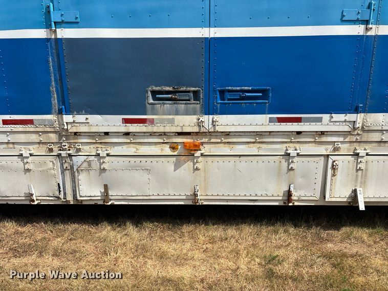 image for item FG0697 1989 Kentucky dry van trailer