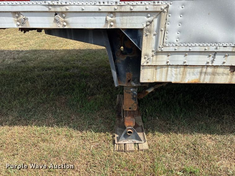image for item FG0697 1989 Kentucky dry van trailer