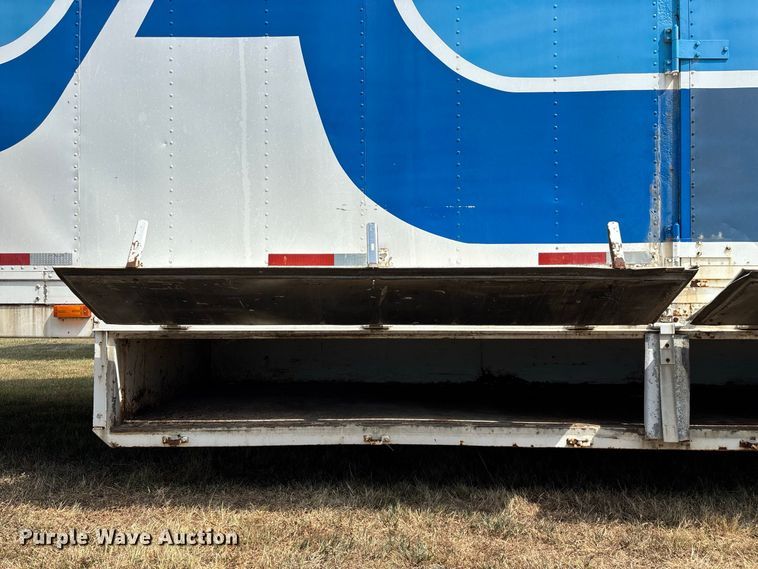 image for item FG0697 1989 Kentucky dry van trailer