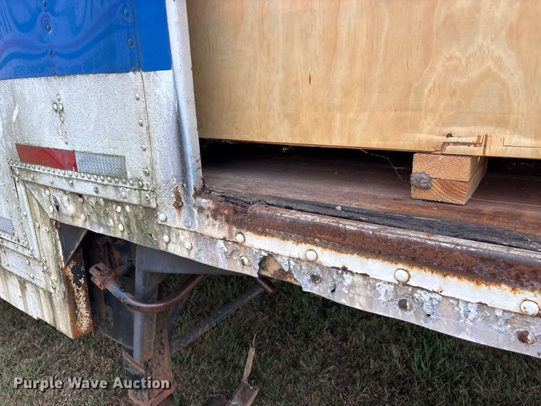 image for item FG0697 1989 Kentucky dry van trailer