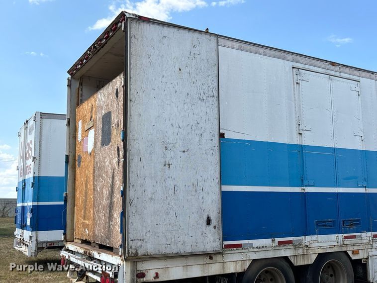 image for item FG0697 1989 Kentucky dry van trailer