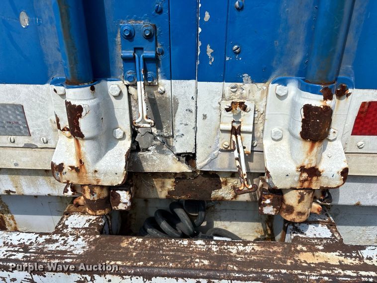 image for item FG0697 1989 Kentucky dry van trailer