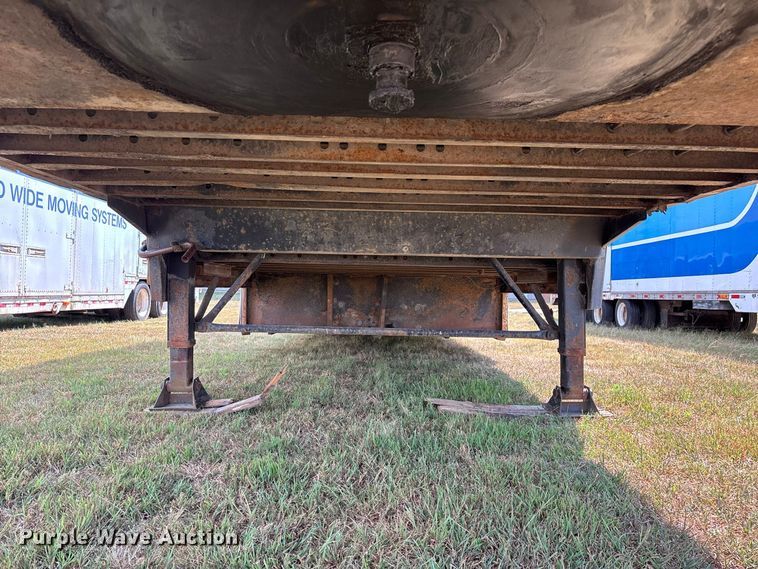 image for item FG0697 1989 Kentucky dry van trailer