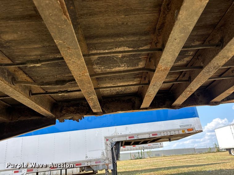 image for item FG0697 1989 Kentucky dry van trailer