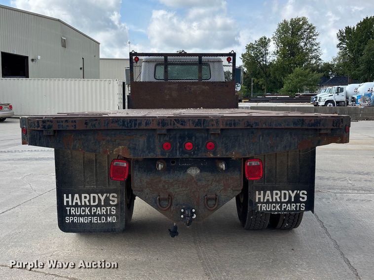 image for item FG0702 1990 International 4900 flatbed truck