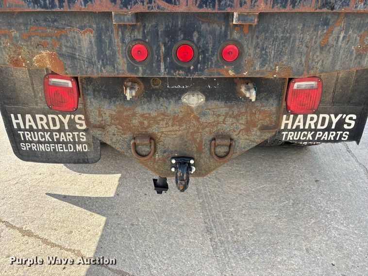 image for item FG0702 1990 International 4900 flatbed truck