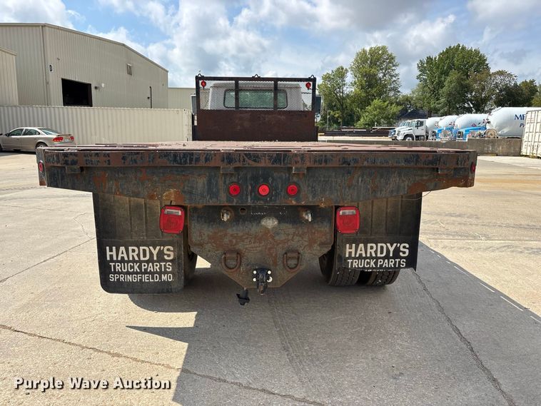 image for item FG0702 1990 International 4900 flatbed truck