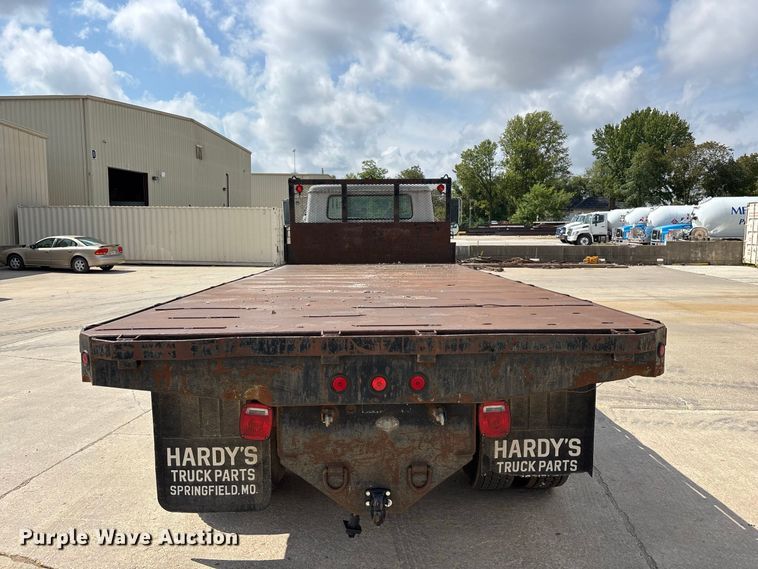 image for item FG0702 1990 International 4900 flatbed truck