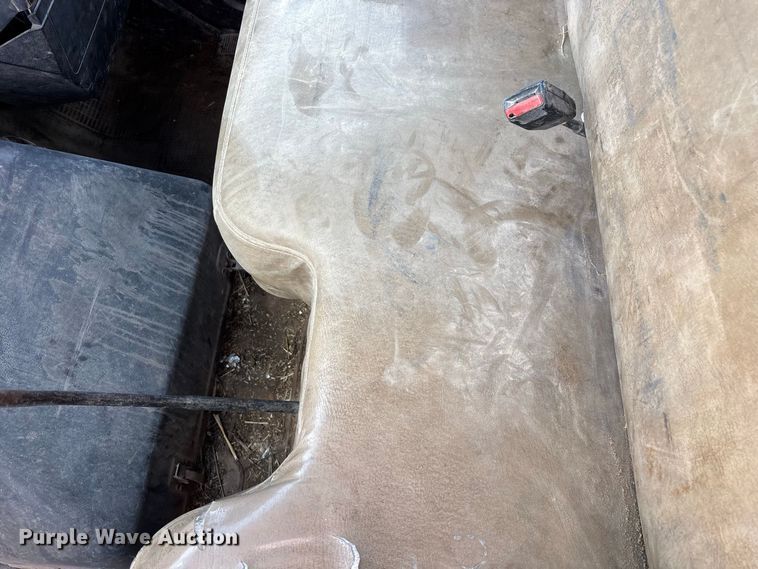 image for item FG0702 1990 International 4900 flatbed truck