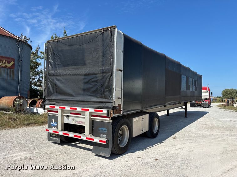 image for item FG0727 2015 Fontaine Revolution 52 conestoga trailer