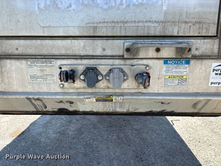 image for item FG0727 2015 Fontaine Revolution 52 conestoga trailer