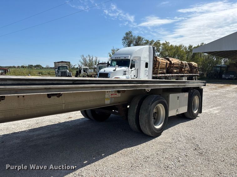 image for item FG0727 2015 Fontaine Revolution 52 conestoga trailer