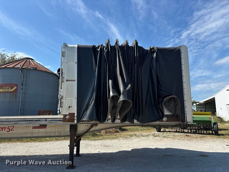 image for item FG0727 2015 Fontaine Revolution 52 conestoga trailer