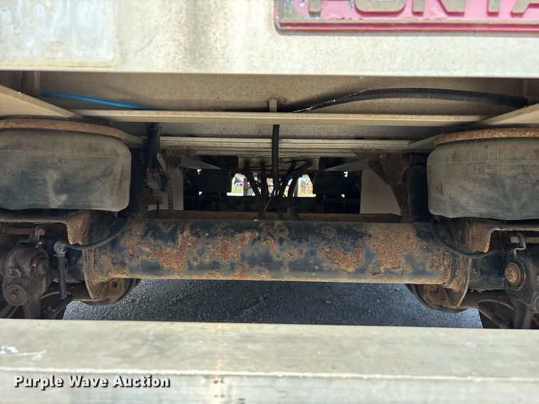 image for item FG0727 2015 Fontaine Revolution 52 conestoga trailer