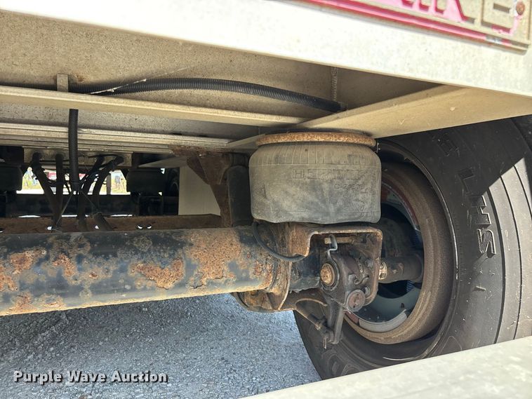 image for item FG0727 2015 Fontaine Revolution 52 conestoga trailer