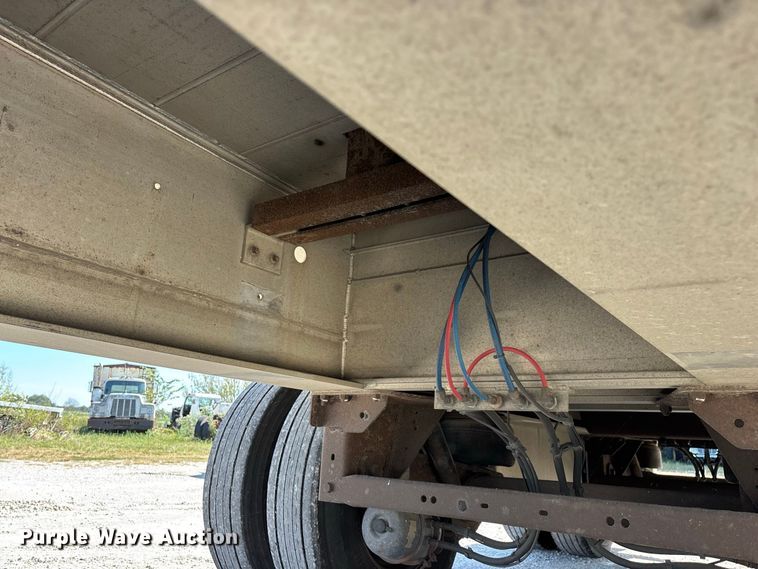image for item FG0727 2015 Fontaine Revolution 52 conestoga trailer