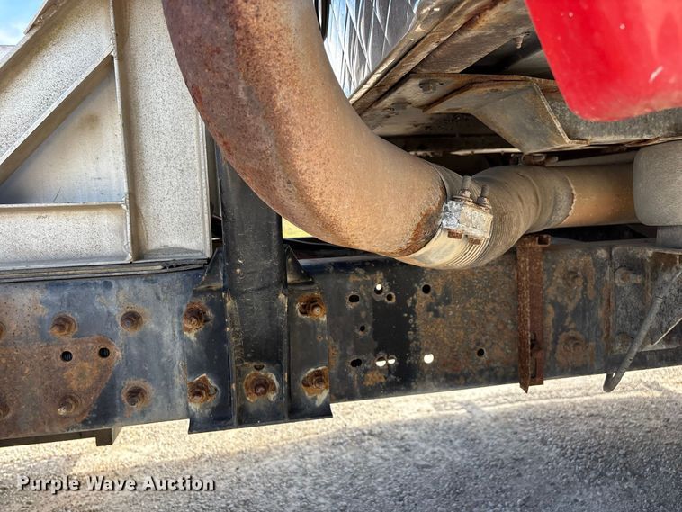 image for item FG0728 1999 Mack CH613 semi truck