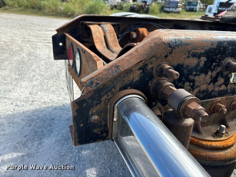 image for item FG0728 1999 Mack CH613 semi truck