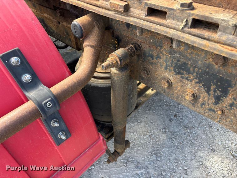 image for item FG0728 1999 Mack CH613 semi truck