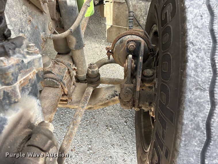 image for item FG0728 1999 Mack CH613 semi truck