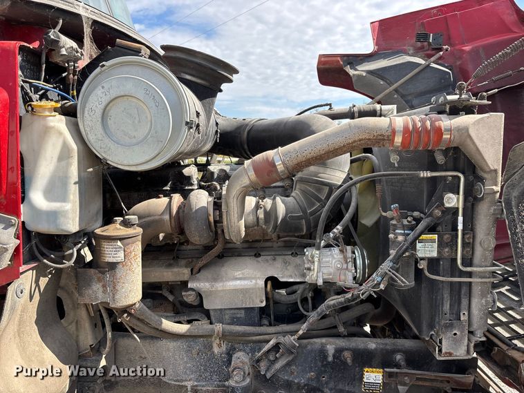 image for item FG0728 1999 Mack CH613 semi truck