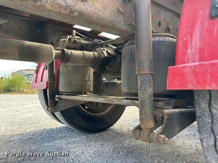 image for item FG0728 1999 Mack CH613 semi truck