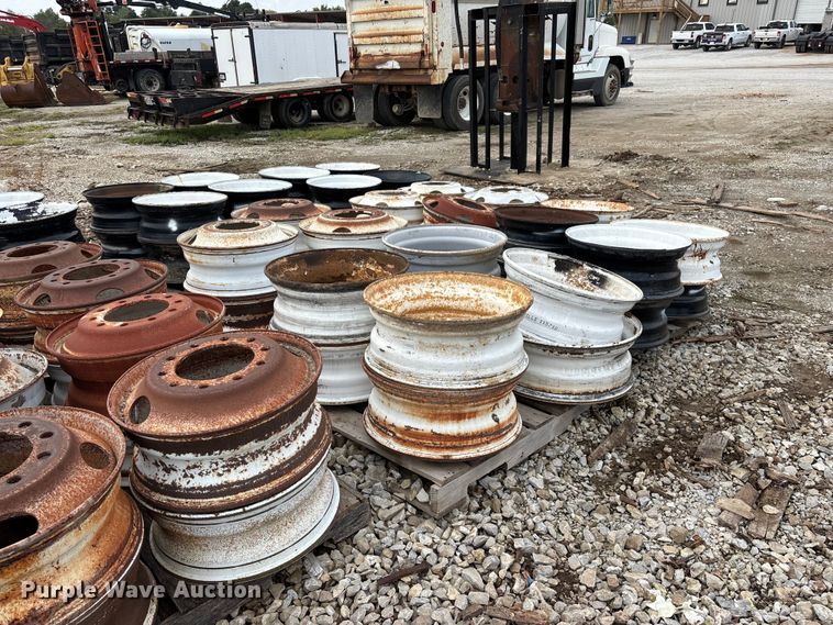 image for item FG0730 (74) steel wheels