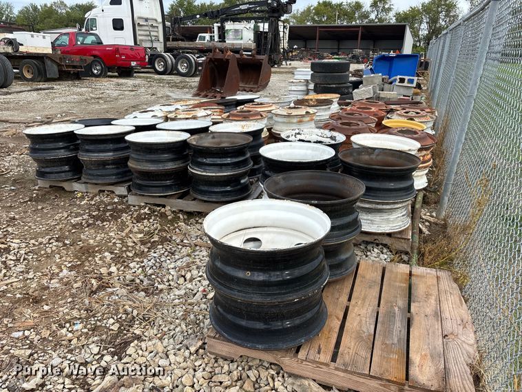 image for item FG0730 (74) steel wheels