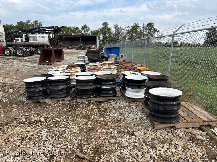 image for item FG0730 (74) steel wheels