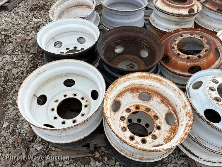 image for item FG0730 (74) steel wheels