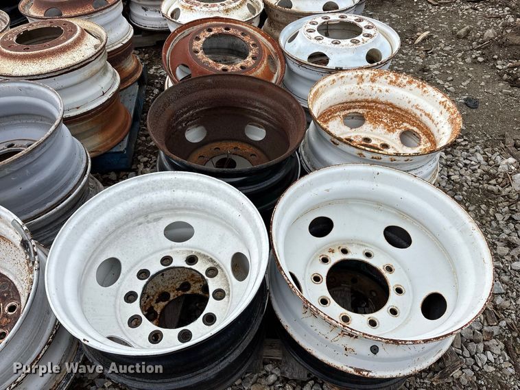 image for item FG0730 (74) steel wheels